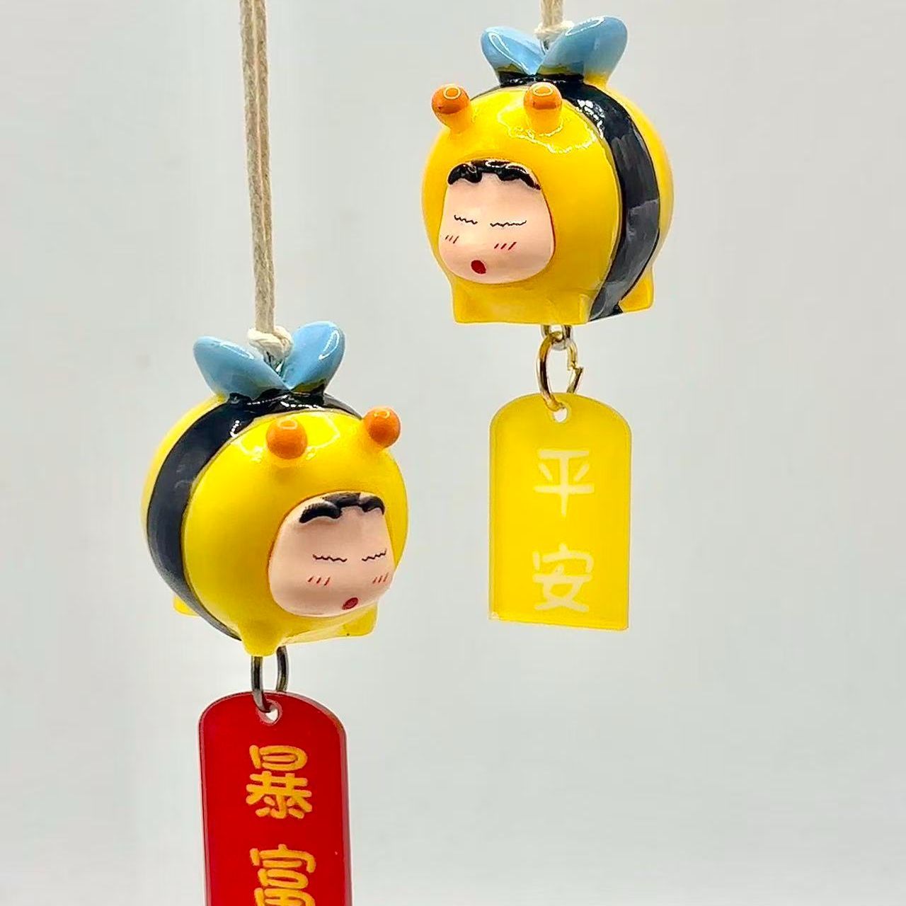 Car Accessories Essentials - Figurine de cosplay d'abeille de Crayon
